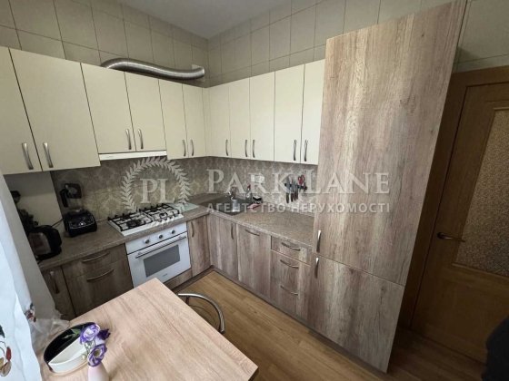 Продам 2 кім Верхній Вал 60м Киев