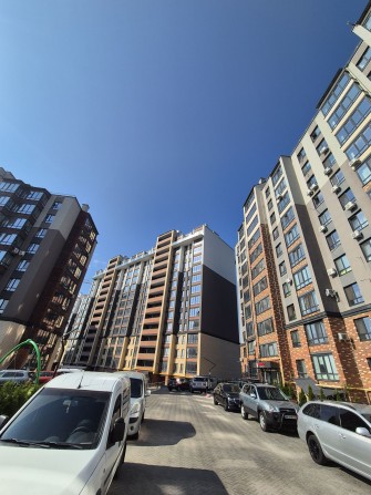 Продам квартиру в кращому комплексі міста - фото 1