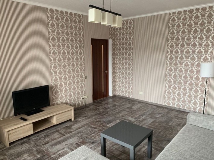 2-к кв. Бульвар Центральний, 10/12к, з меблями - фото 1