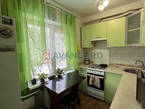 Продається 2-х ком. квартира 3 поверх Запоріжжя