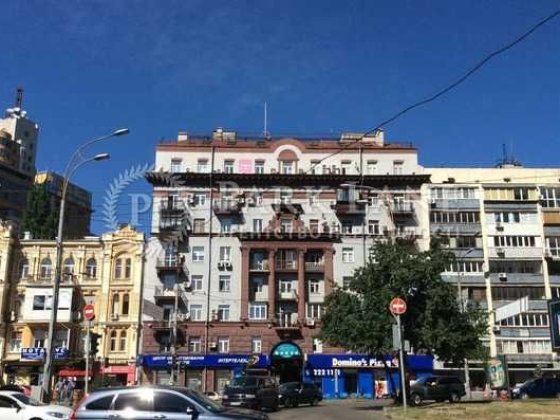 Історичний центр Басейна 17 дві спальні євроремонт купити Киев