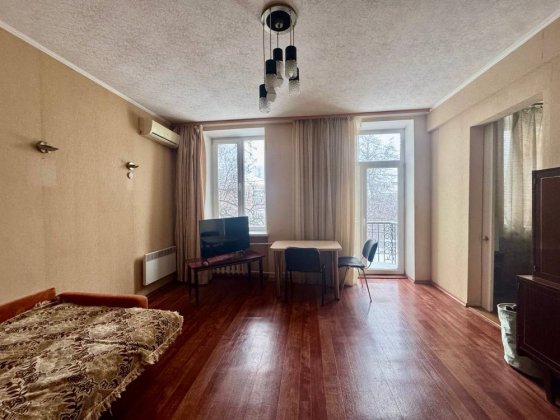 Продам 3к квартиру в центре Днепр