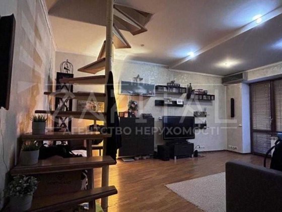 Продаж Центр Пентхаус для творчої людини вул. Гоголівська, Київ Київ