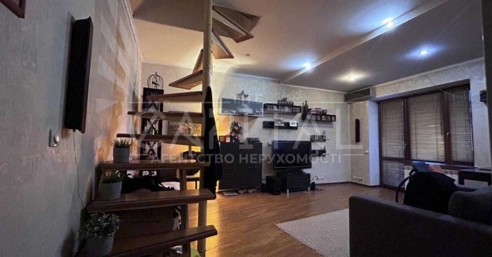 Продаж Центр Пентхаус для творчої людини вул. Гоголівська, Київ - фото 1