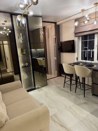 Продам квартиру в  Новій Англії з дизайнерським ремонтом - фото 1