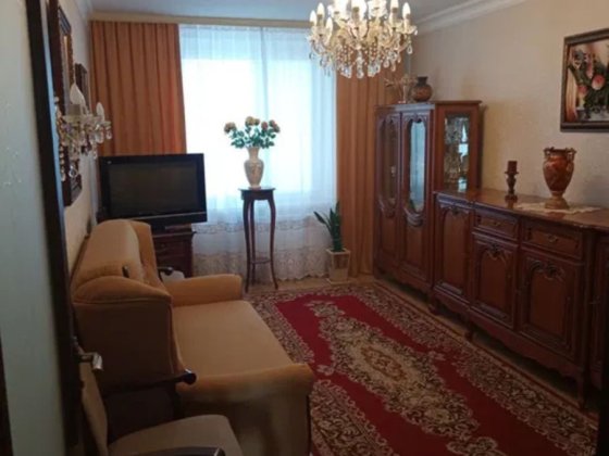 Продаж 3 кімнатна квартира вул Тичини Березняки вторічка Киев