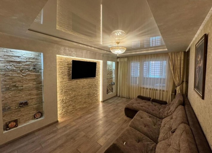 Перший поверх! Світла та затишна 3к квартира 100 м²  П Григоренка 28-А - фото 1