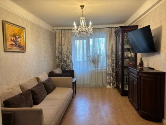 Продаж 3 кімнатна квартира вул. Васильківська метро вторичка Киев