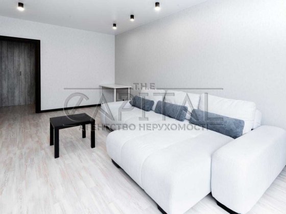 Продаж квартири,  вул. Степана Рудницького, Голосієво, Ліко-Град 3 Киев