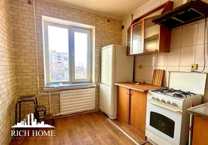 Продаж 1к квартири, Братиславська, 34-Б. Газ. 5-й поверх. Ринок Юність - фото 1