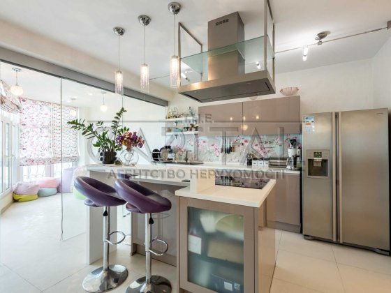 Продається видова квартира на Оболоні до метро 5 хв авторський ремонт Київ