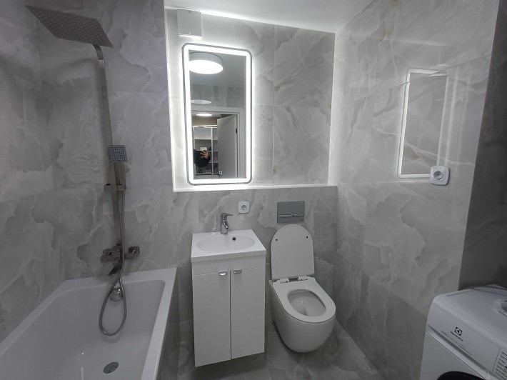 євро 2к. кв. в Одеський Бульвар метро Теремки - фото 1