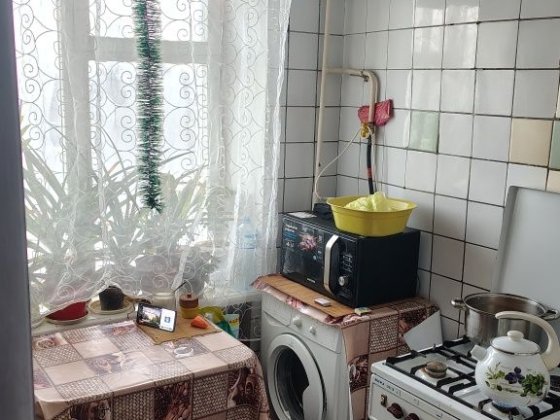 2шка в теплому домі з орендарями або під ремонт для себе Киев