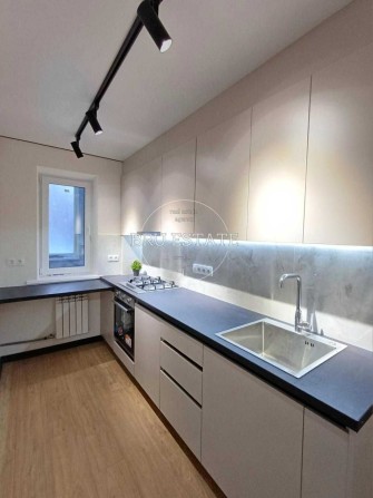 БЕЗ % 1к кв з ремонтом Дніпровський Соц місто Комфорт Таун Березнева 3 - фото 1