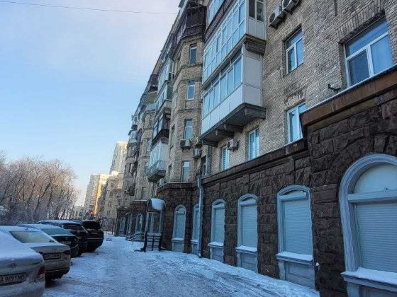 2-кімнатна квартира в урядовому кварталі, біля метро Київ