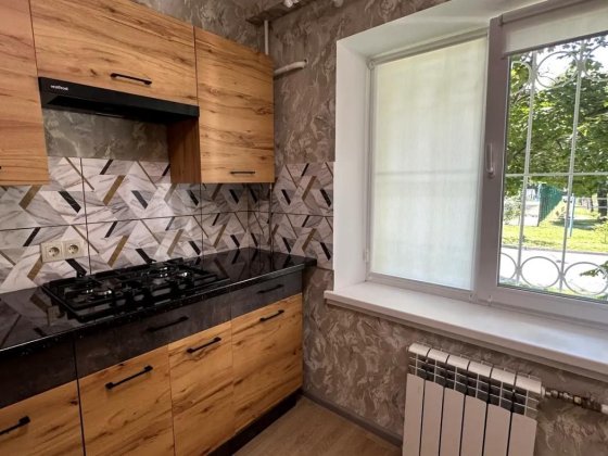 Затишна 1-квартира з якісним ремонтом вул. Мілютенка 46 Киев