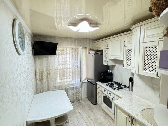 Продаж 2-к квартири метро Васильківська 5 хвилин пішки Киев