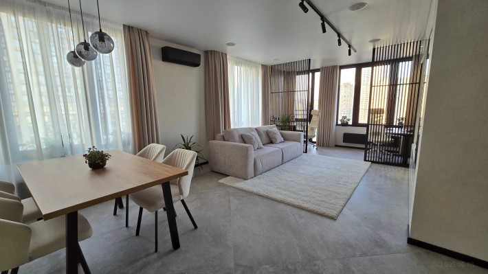 2к квартира з шикарним ремонтом 73.5м2 в ЖК Seven Севен Осокорки - фото 1