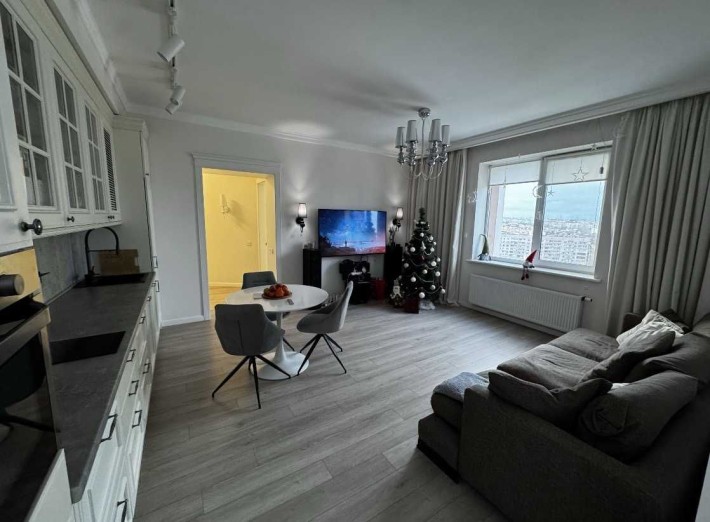 Купите классную 3-комнатную Ремонт мебель техника Центральный район! - фото 1