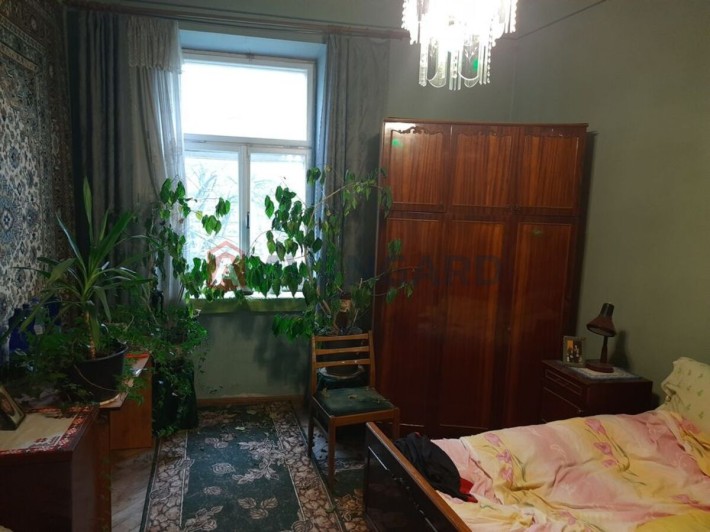 Продаж затишної 2-кімнатної квартири у Львові, вул. Героїв УПА - фото 1