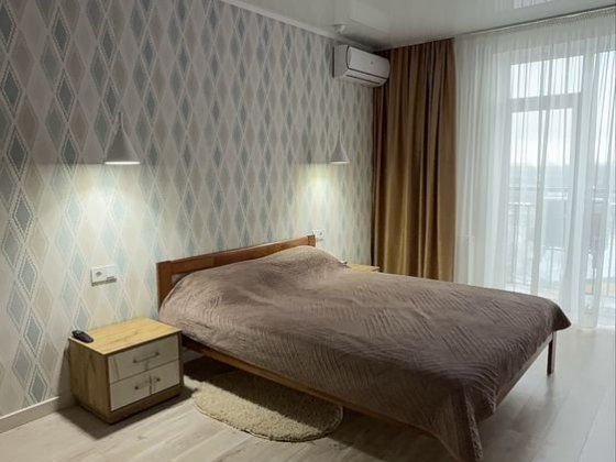 Продаж 2к квартири з ремонтом  в Ж К Фаворит