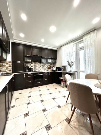 Квартира з безперебійним джерелом живлення. вул. Стуса. Без комісії. - фото 1