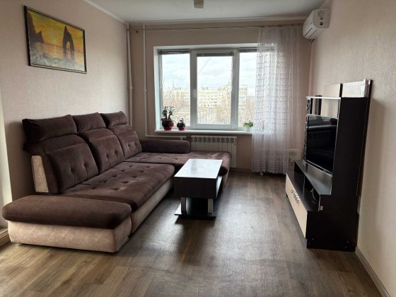 Продам затишну 1-км квартиру по вул. Вороніна 13 Запорожье