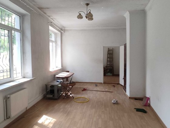 Квартира 95 м² під житло/офіс/студію, Франка 40, окремий вхід Львов