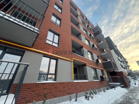 Продається 2 кім.кв. у зданому будинку Львів