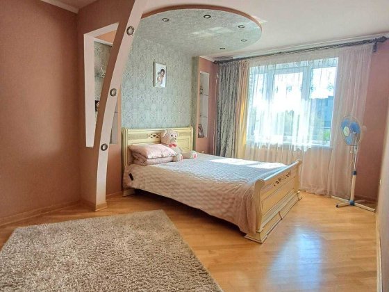 Продається простора 3-кімнатна квартира —вул. Миколи Пимоненка, 15А Львів