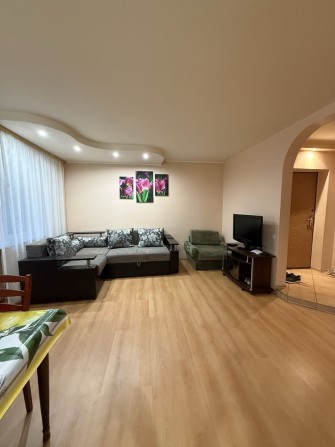 3.кв в районі Полтавської, 2/9 поверх з газовим опаленням ! - фото 1