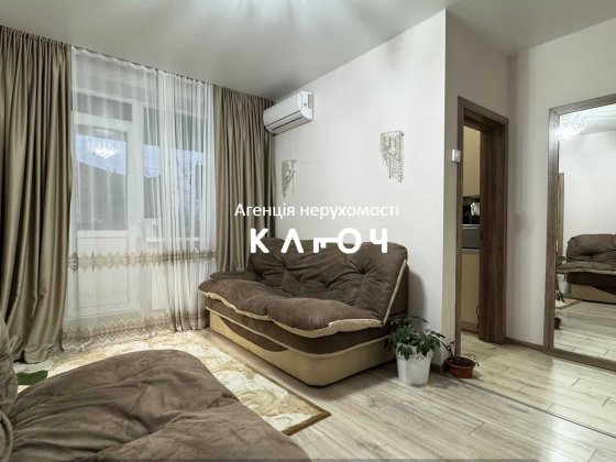 Продаж 2к квартири з ремонтом на Шкільному! Кропивницкий