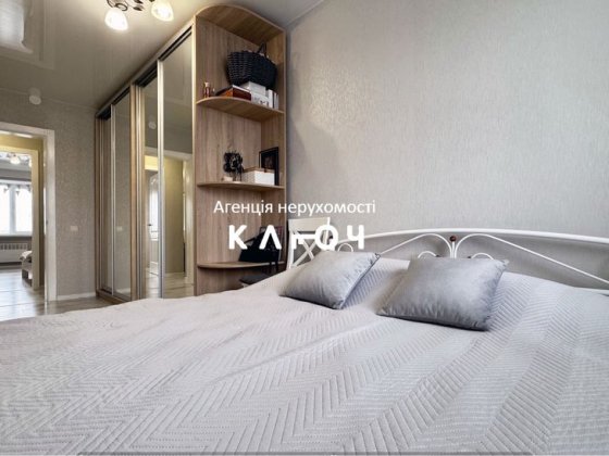 Продаж 3к квартири, ремонт+меблі, А.Матвієнка(р-н 5/5) Кропивницкий