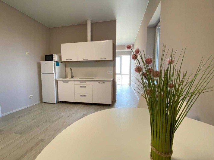 Продам  2к квартиру ЖК , вул.Робоча, 78м2 - фото 1