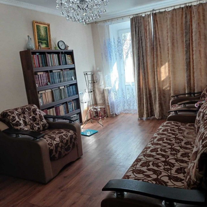 Продам уютную 1к квартиру пр Поля 17 Центр парк Глобы - фото 1