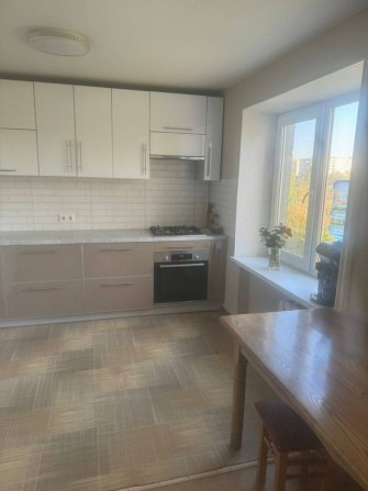 Продажа 4 ком. квартиры в Александровском р-не - фото 1