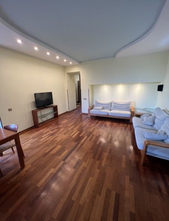 3-ая Полнометражная Студия, Бульвар Шевченко 3/5 с Ремонтом - фото 1