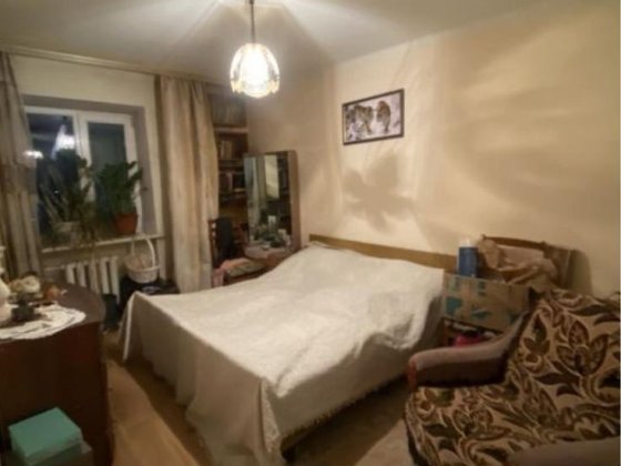 Продаж 2 кімнатної квартири /цегла/3 поверх/ біля Драмтеатру