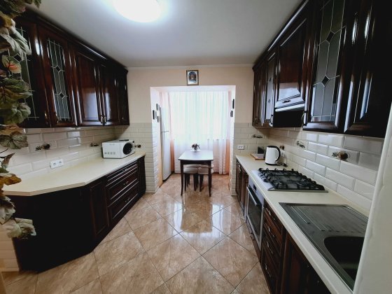 Продаж 5 кімнатної квартири, вул. Щурата 18. Автономне опалення Львів