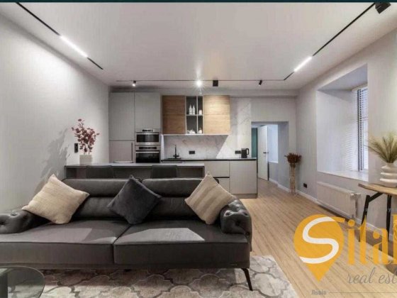 Продаж 2 кімнатної квартири, вулиця Лесі Українки, центр Львов