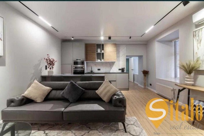 Продаж 2 кімнатної квартири, вулиця Лесі Українки, центр - фото 1