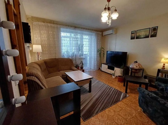 Продам 3-комн квартиру в районе Малышева ул. - фото 1