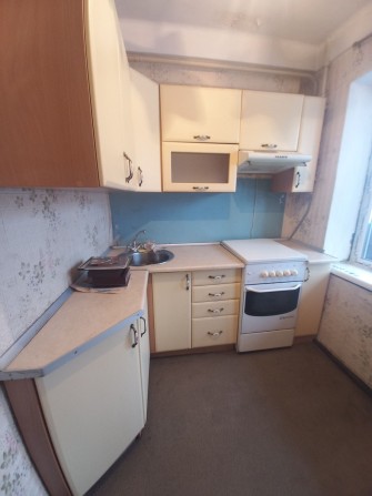 Продам 1- но кімн., кв вул. Березняківська 10 - фото 1