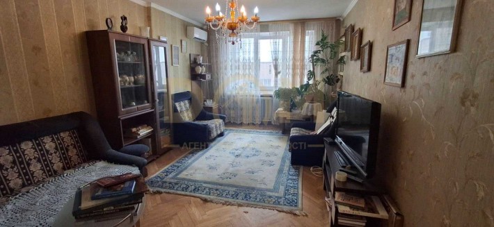 Продам 1-к квартиру, метро  Оболонь, вул. Олександра Архипенка, 2/12 - фото 1