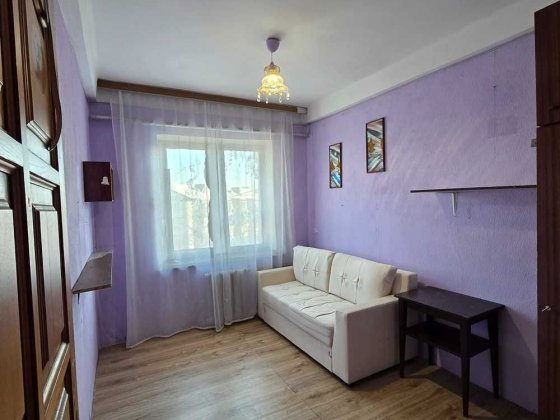 Затишна 2к квартира біля Русанівки та Дарницької площі. Киев