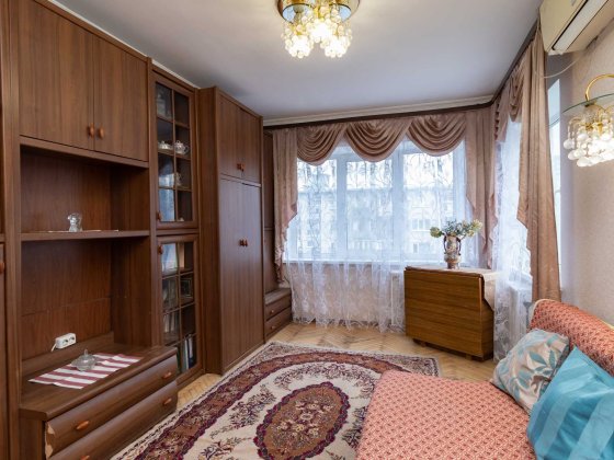 Без %! Продаж 2к квартири, Дарницький бульвар 17, метро Дарниця - 7 хв Киев
