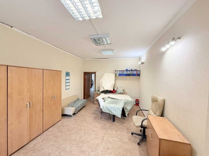 3-к простора, центр, вул. Антоновича 72, м. Олімпійська. - фото 1