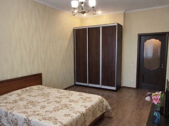 Лаврухіна 12, моноліт 52 м кв Усі програми! Київ