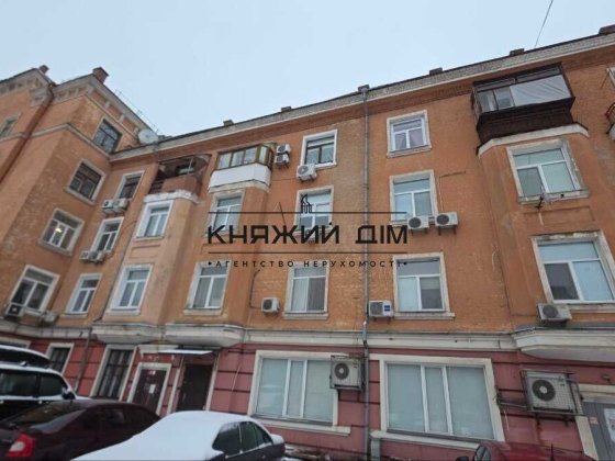 Без комісії! Продаж 3-х к. квартири в сталінці м. Дарниця. № 21147269 Київ