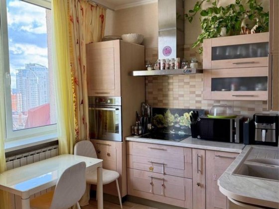 Продаж / Квартира / пр-т Володимира Івасюка, Оболонь, Київ Киев